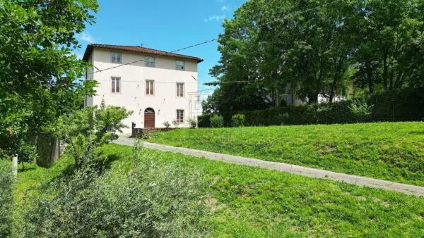 Villa via Per Gattaiola E Meati 598/a, Lucca
