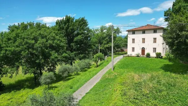 Villa via Per Gattaiola E Meati 598/a, Lucca