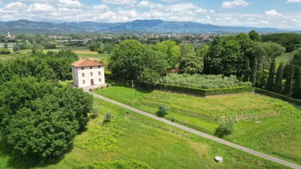 Villa via Per Gattaiola E Meati 598/a, Lucca
