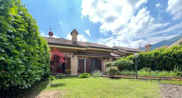 Villa Unifamiliare strada Romana, Villaggio, Caselette