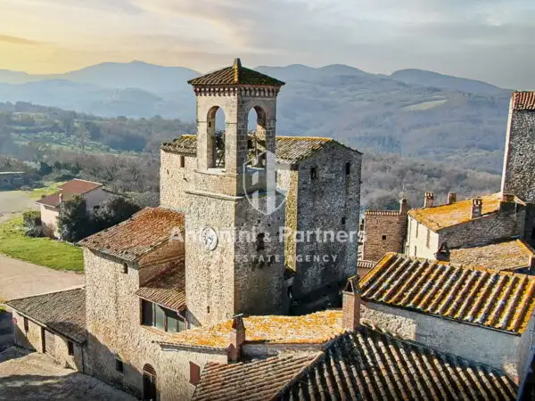Casa via Frazione Izzalini 14, Todi
