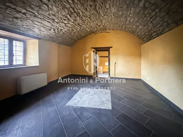 Casa via Frazione Izzalini 14, Todi