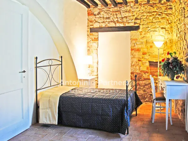 Casale via Frazione Izzalini, Todi