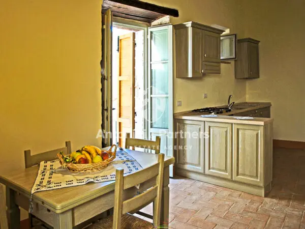 Casale via Frazione Izzalini, Todi