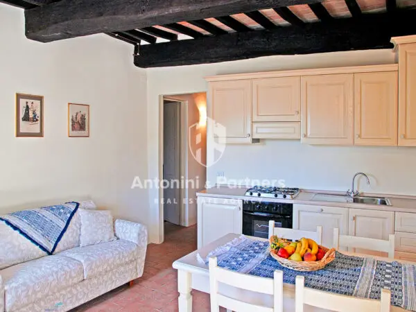 Casale via Frazione Izzalini, Todi