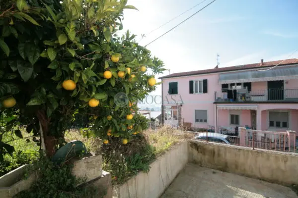 Villa Bifamiliare via Nuova 8, La Spezia