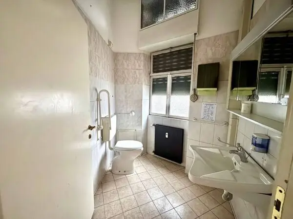 Locale Commerciale Alessandria