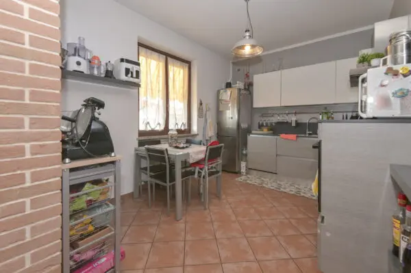 Quadrilocale via Guido Gozzano 48, Strambino