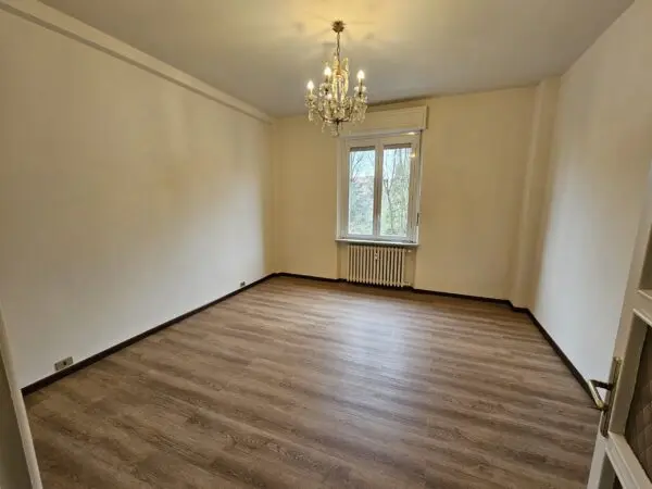 Trilocale 18, Asti