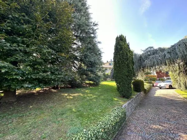 Villa via Maccallè, Rivoli