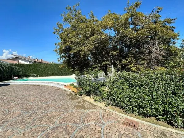 Villa via Maccallè, Rivoli
