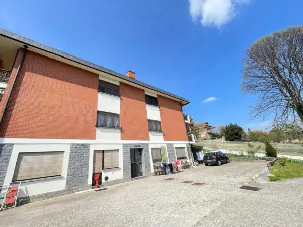 Appartamento via Castello, Caselette