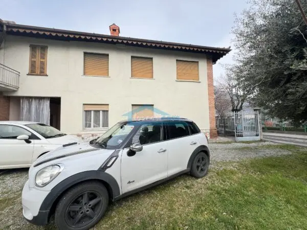 Villa via Roma 6, Cologne