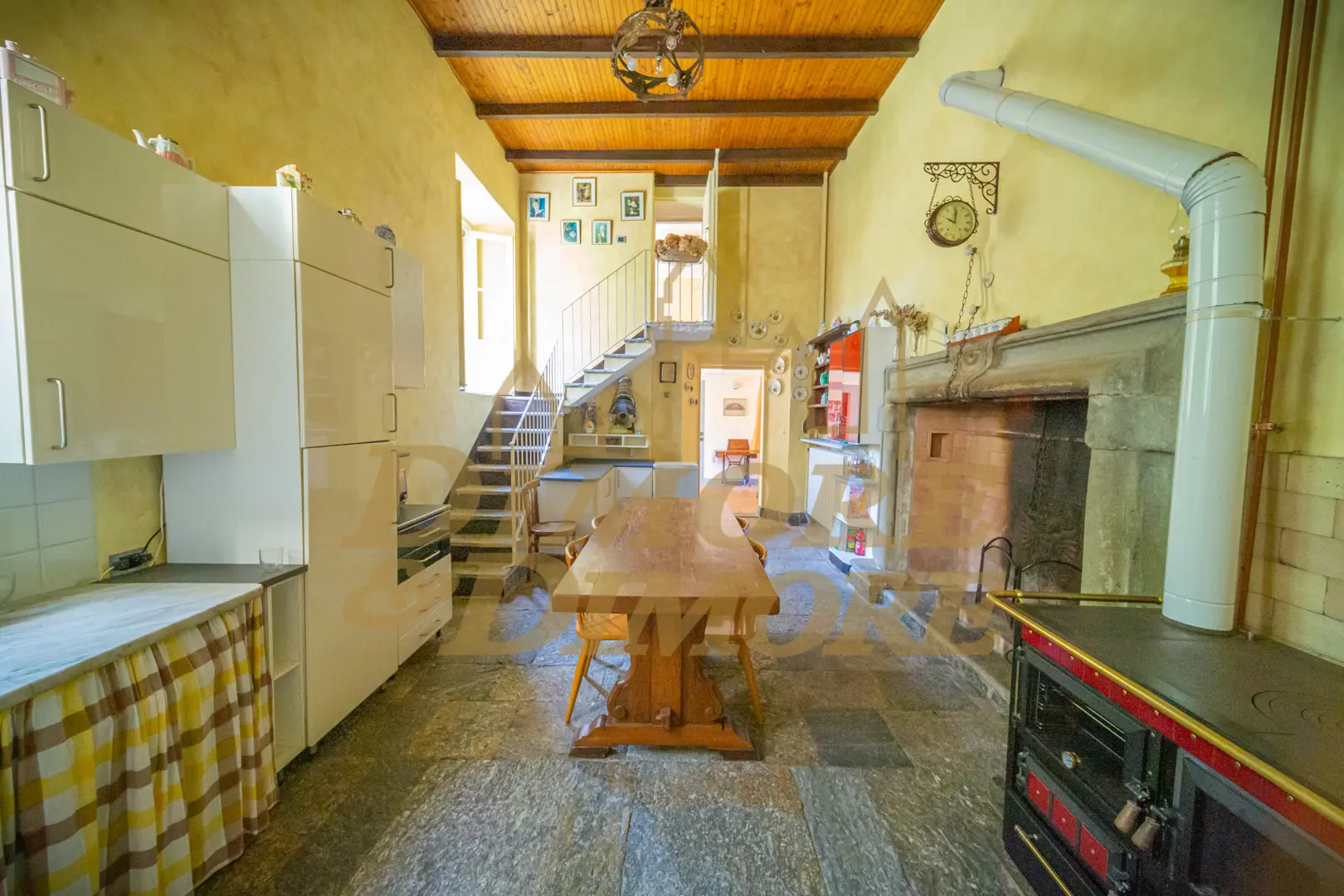 Immagine per Villa in vendita a Varese via Provinciale La Rasa 85