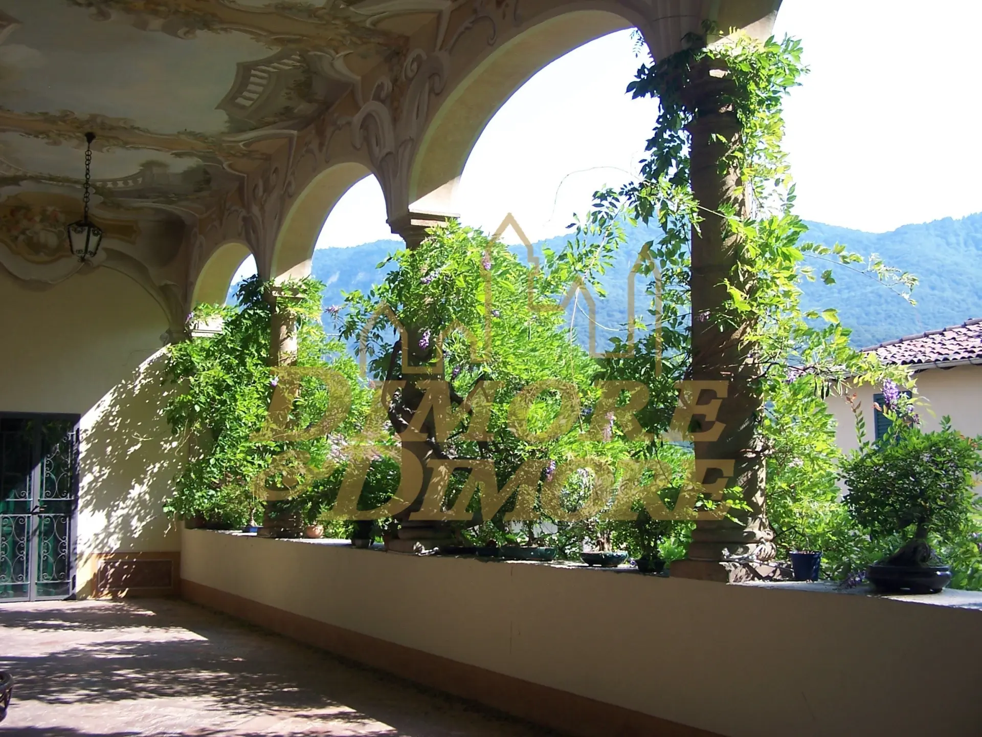 Immagine per Villa in vendita a Varese via Provinciale La Rasa 85