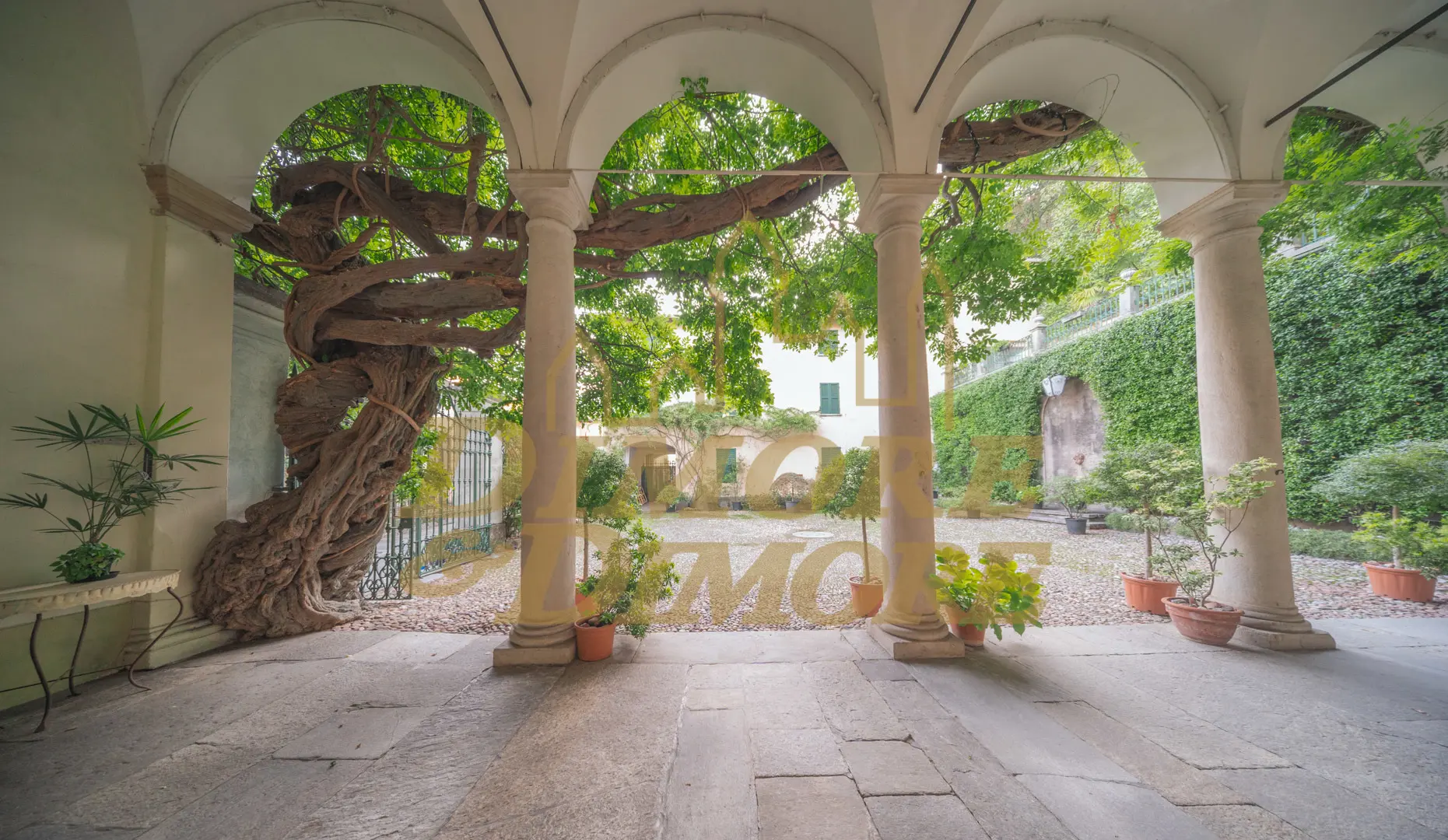 Immagine per Villa in vendita a Varese via Provinciale La Rasa 85