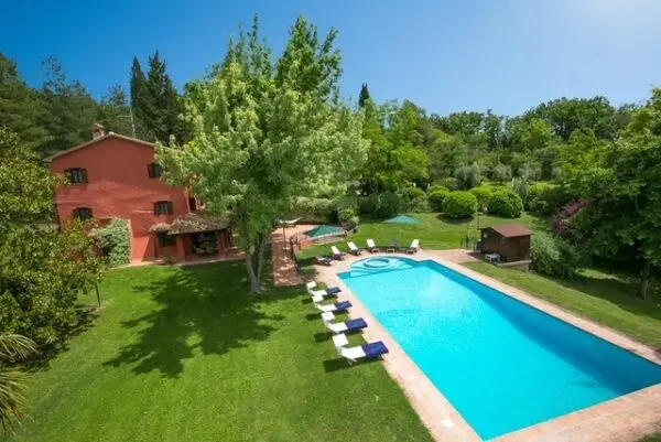 Casale via Vocabolo Petralata, Giove