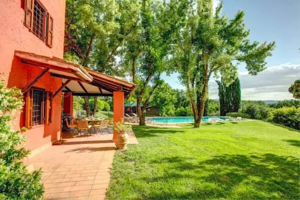 Casale via Vocabolo Petralata, Giove
