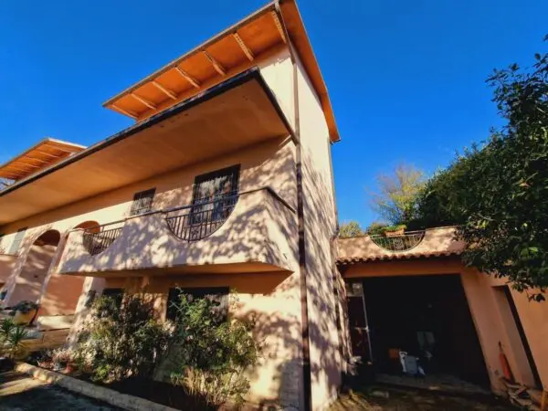 Villa A Schiera via Case Vecchie 11, Baschi
