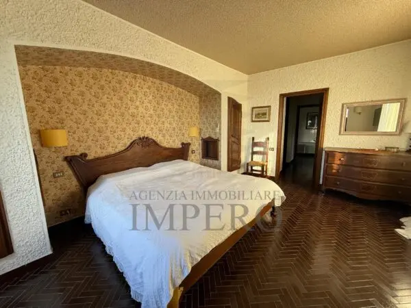 Villa via Vincenzo Gioberti 11, Bordighera