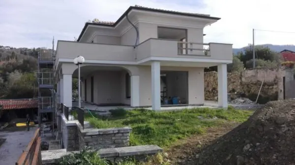 Villa via Giovanni Xxiv, Fosdinovo