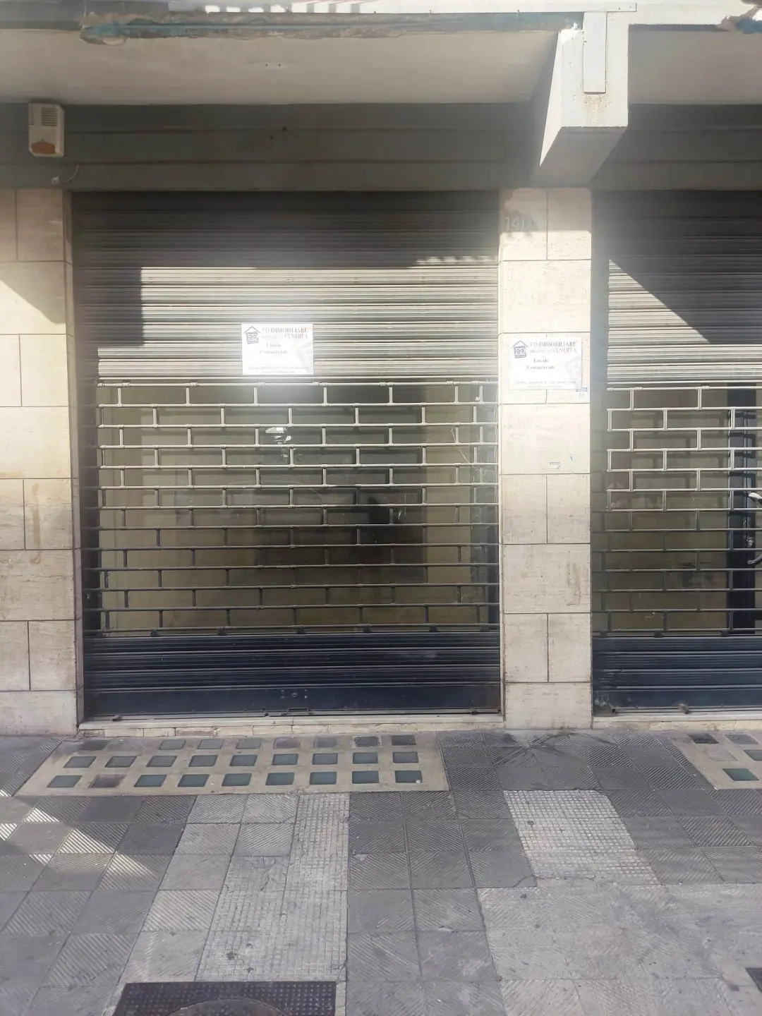 Immagine per Locale commerciale in vendita a Bari via Brigata Bari 140