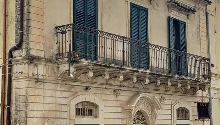 Immagine per Casa indipendente in vendita a Noto via Principe Umberto