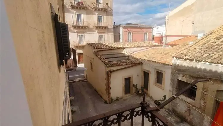Immagine per Casa indipendente in vendita a Noto via Principe Umberto