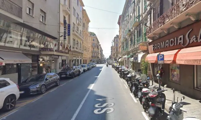 Immagine per Attività Commerciale in vendita a Sanremo via Roma 95