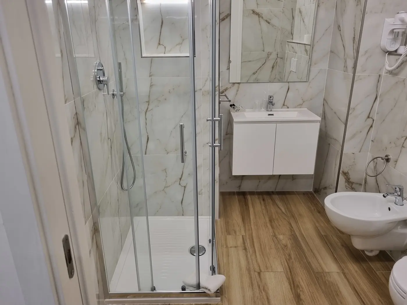 Immagine per Attività Commerciale in vendita a Sanremo via Roma 95
