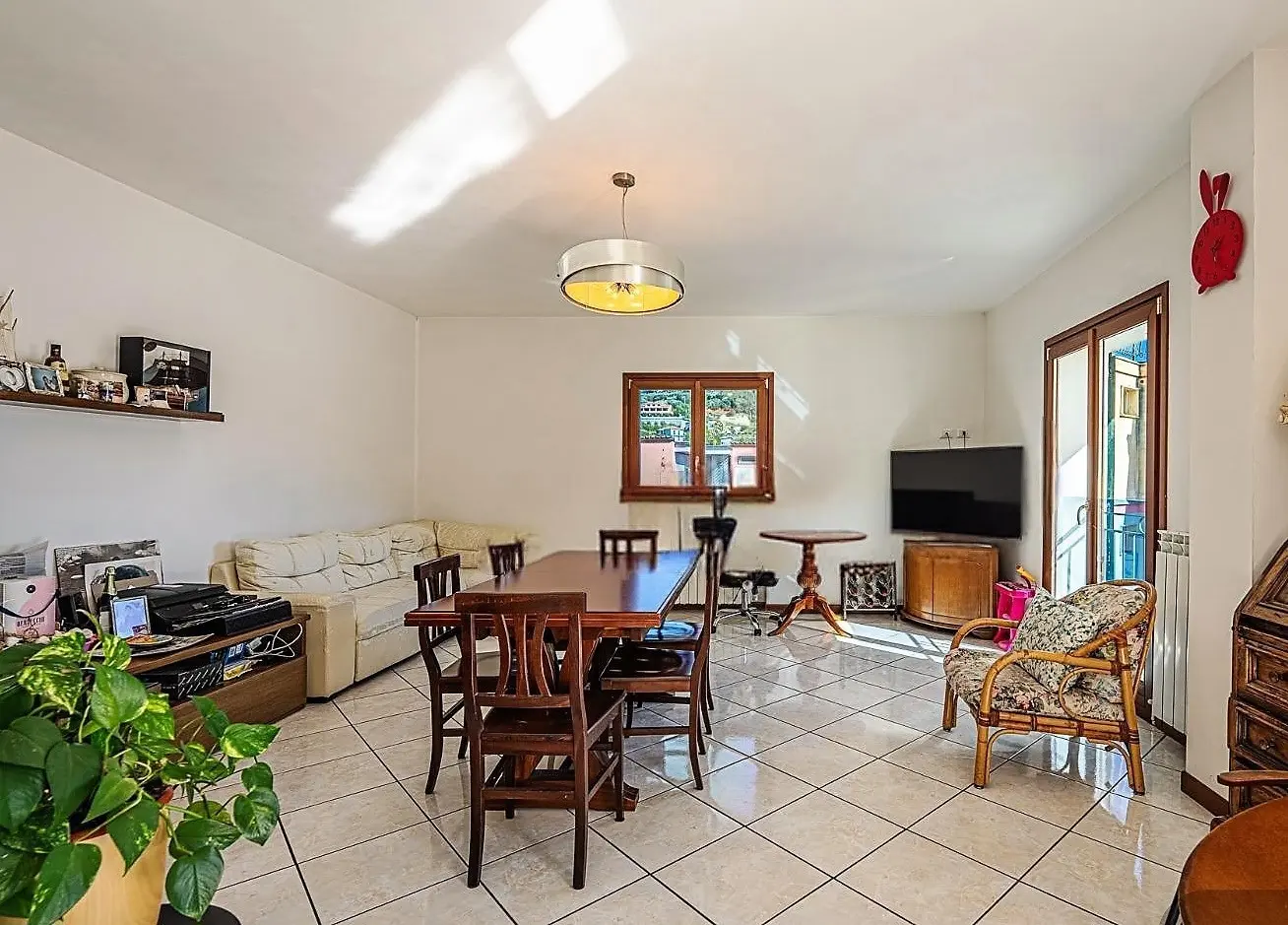 Immagine per Villa bifamiliare in vendita a Sanremo strada Borgo Ponente 10