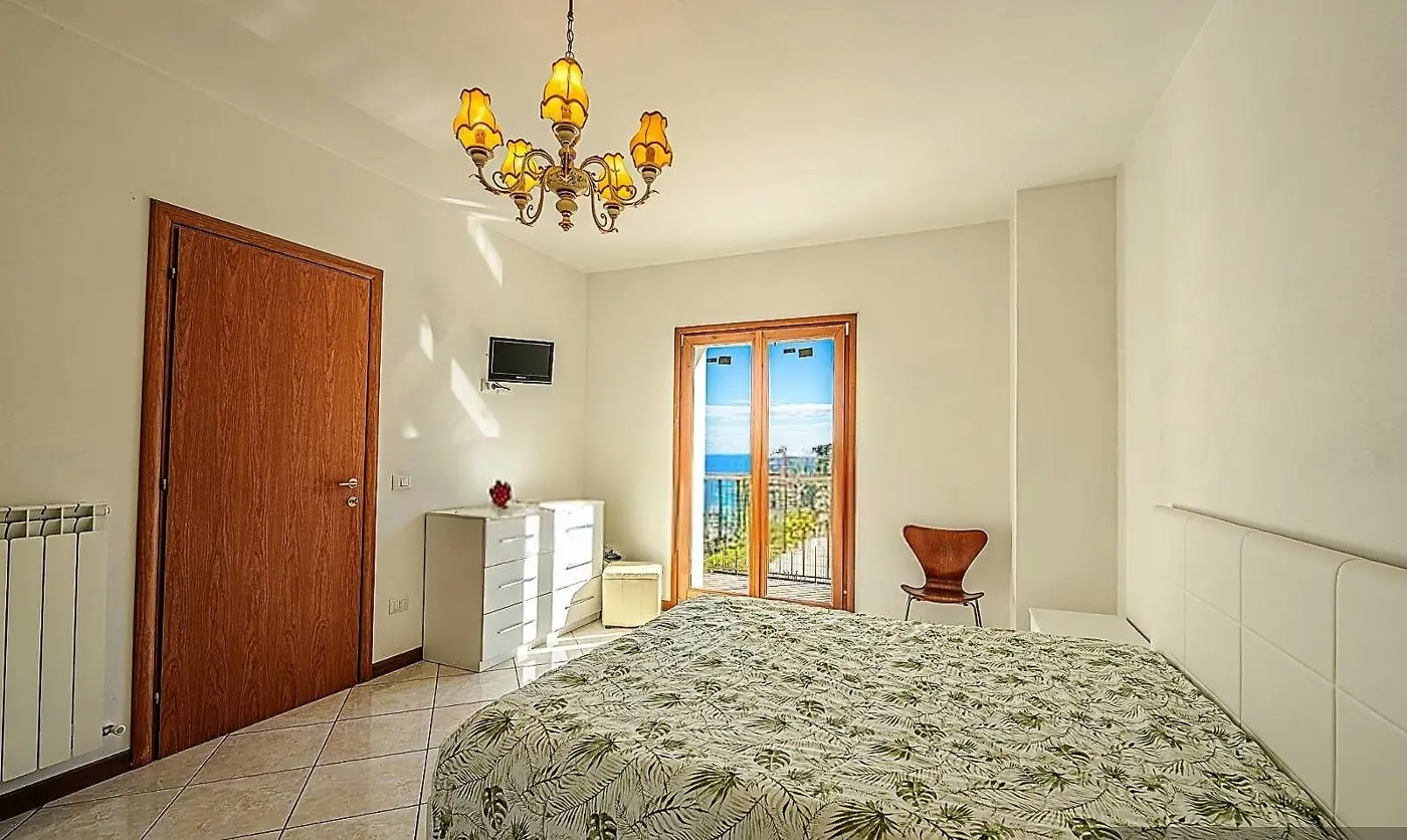 Immagine per Villa bifamiliare in vendita a Sanremo strada Borgo Ponente 10