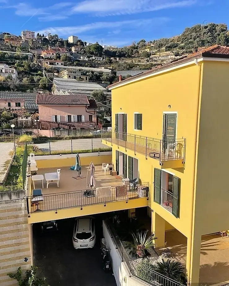 Immagine per Villa bifamiliare in vendita a Sanremo strada Borgo Ponente 10