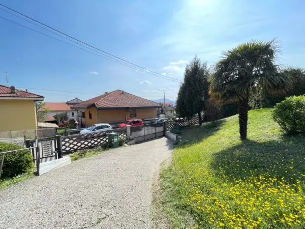 Appartamento via Castello, Caselette
