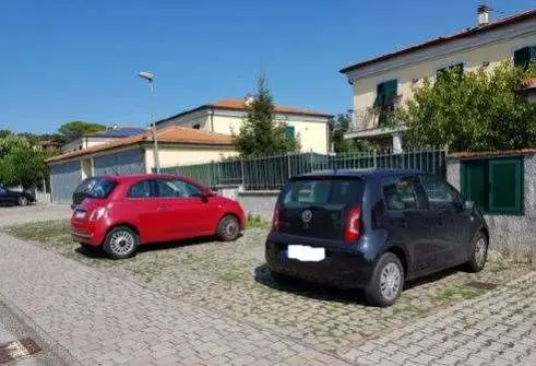 Garage via Cisa Snc, Sarzana