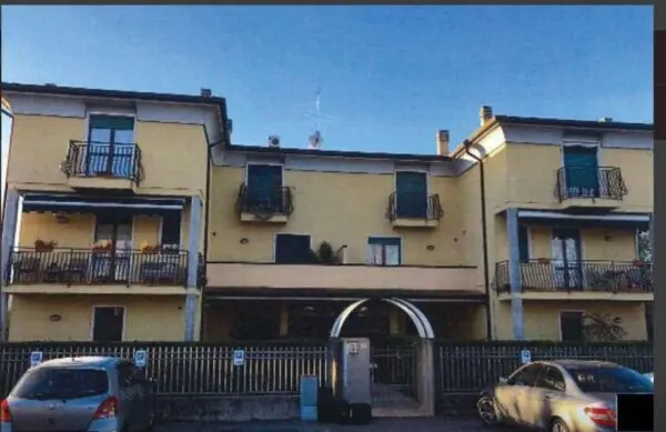 Appartamento via Aprili 7, Villafranca Di Verona