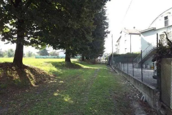 Stabile - Palazzo strada Langhirano 116, Parma