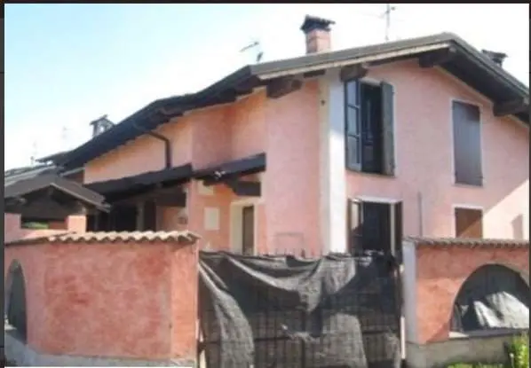 Appartamento via Della Fontana 4/c, Corte Palasio