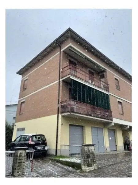 Appartamento via Carducci 14, Maranello