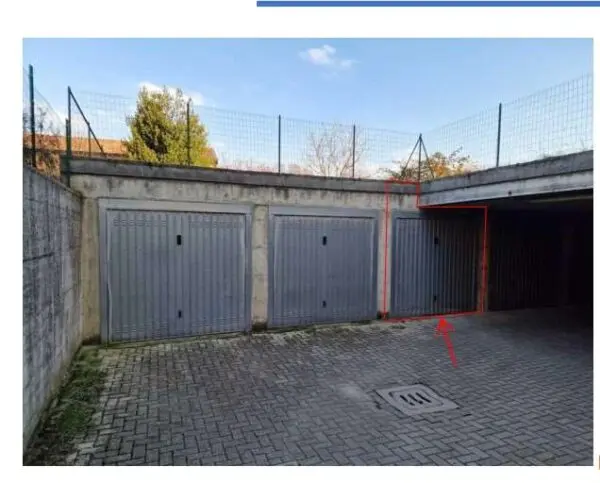 Garage via Mazzini 51, Castiglione D'Adda