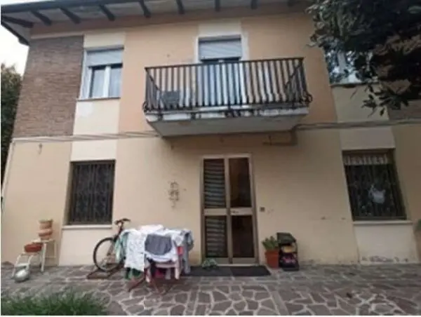 Appartamento via Argini 108, Ravarino