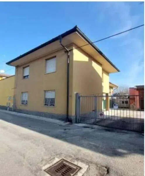 Appartamento via Cristoforo Colombo 12, Maleo