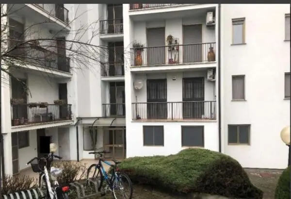 Magazzino via Del Chiosino 48/c, Lodi