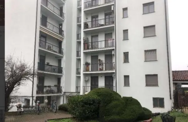 Magazzino via Del Chiosino 48/c, Lodi