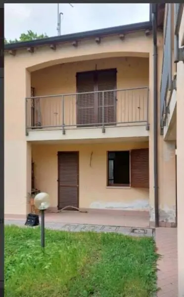 Appartamento via Pecchi 8/b, Turano Lodigiano
