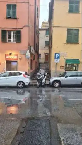 Immagine per Appartamento in asta a Genova via Salita Chiapparolo 13 A