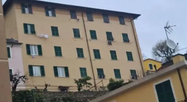 Appartamento via Salita Chiapparolo 13 a, Genova