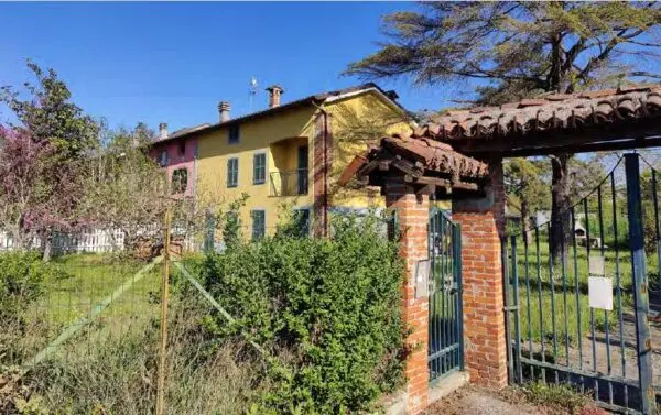 Appartamento via Località Schierano 183, Rocca Grimalda