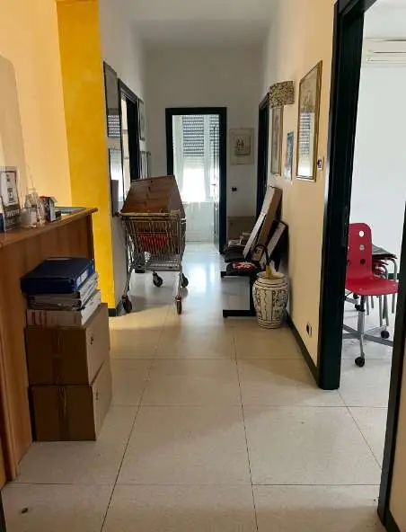 Ufficio viale Della Pace 40, Sarzana