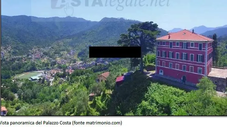 Immagine per Albergo in asta a Beverino via Castagnarossa 15